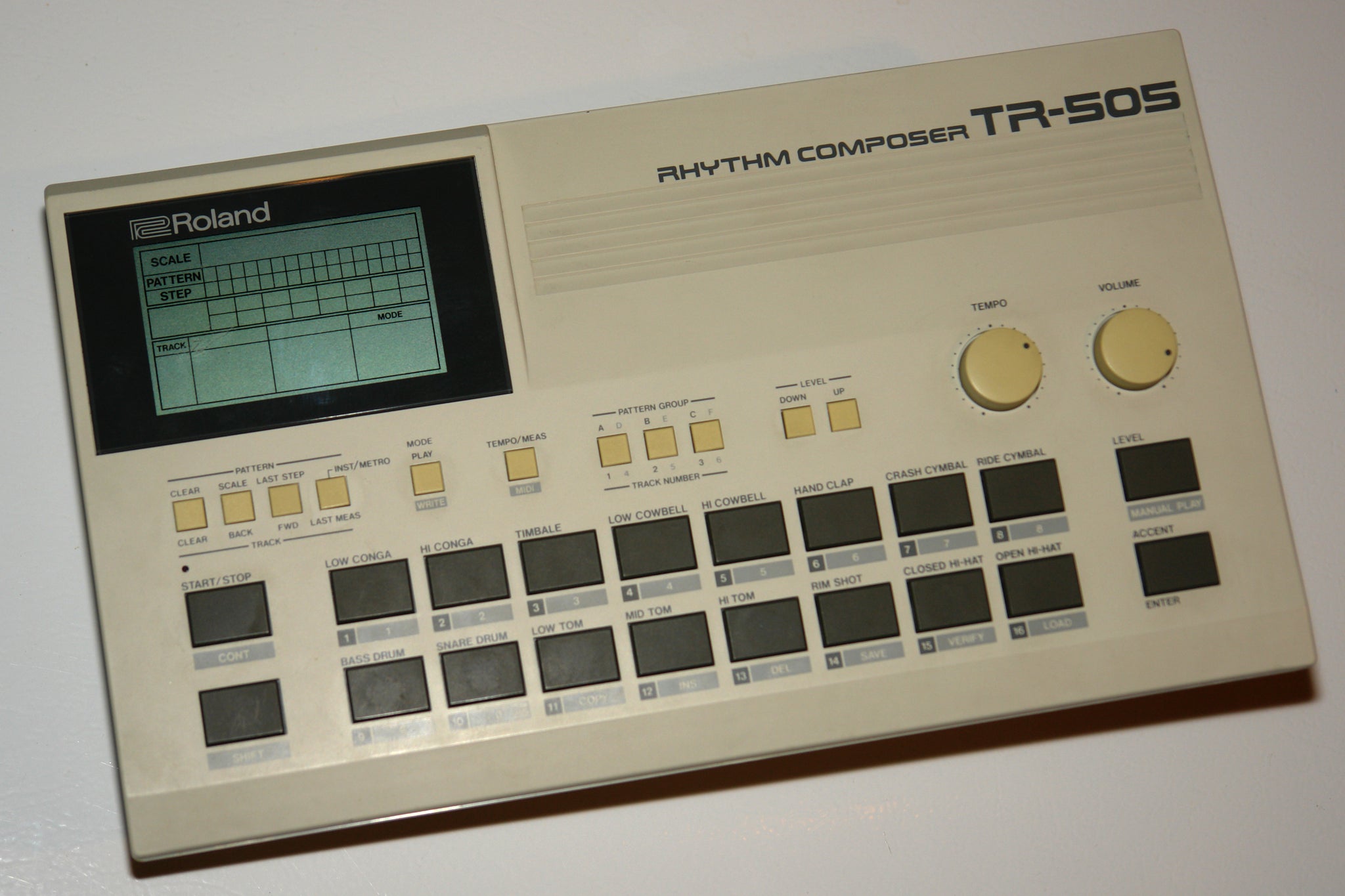 Roland TR-505